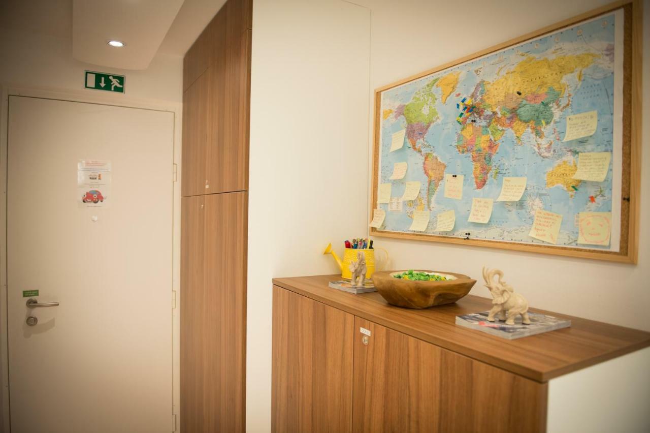 Apartamento First Floor Flat (Adults Only) Liubliana Exterior foto