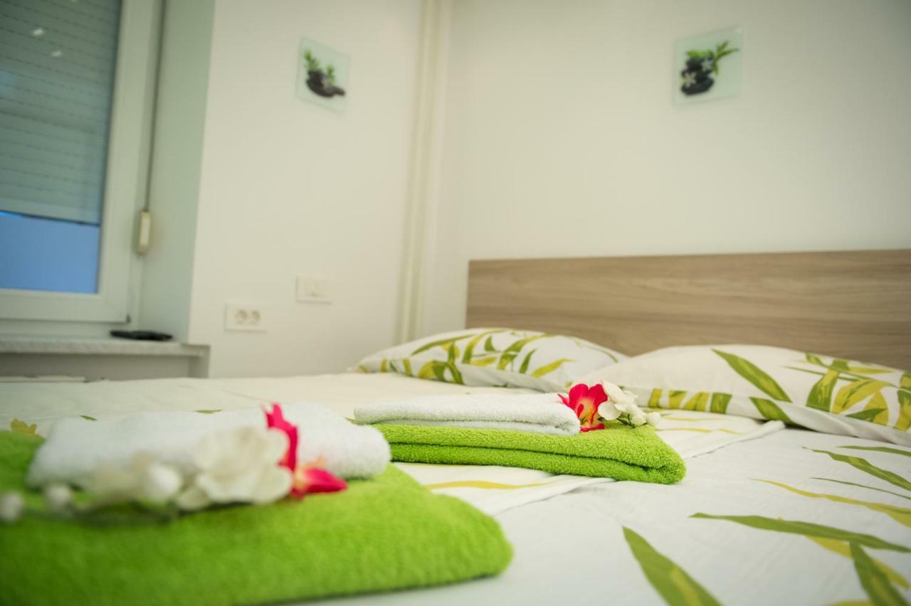Apartamento First Floor Flat (Adults Only) Liubliana Exterior foto